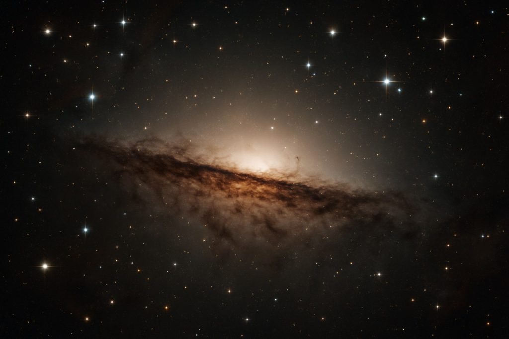 James Webb Telescope Unveils Violent Secrets Behind Sombrero Galaxy’s Stunning Beauty James Webb Telescope Unveils Violent Secrets Behind Sombrero Galaxy’s Stunning Beauty